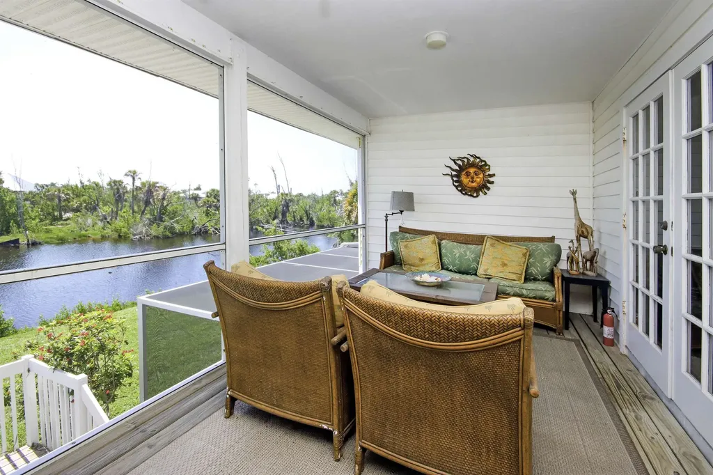 3366 Barra Circle Sanibel FL 33957