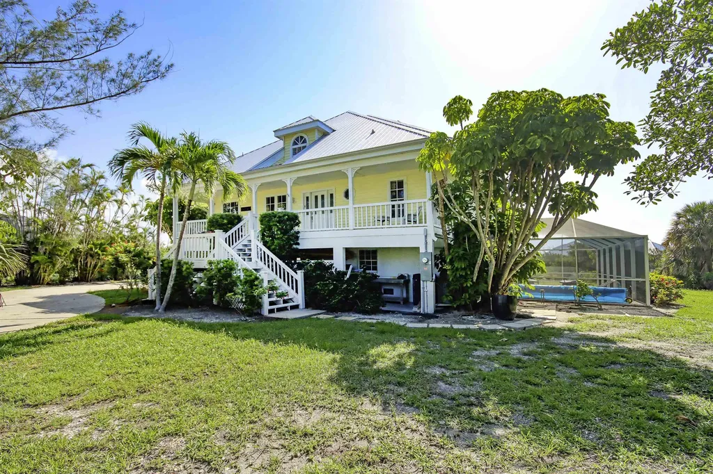 3366 Barra Circle Sanibel FL 33957