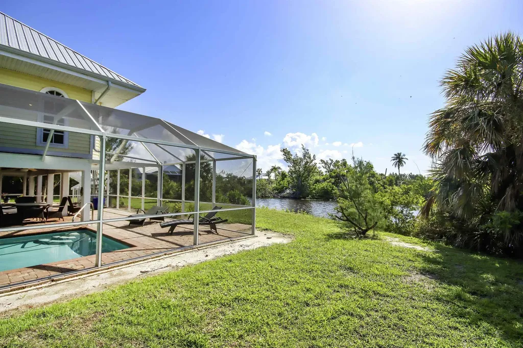 3366 Barra Circle Sanibel FL 33957