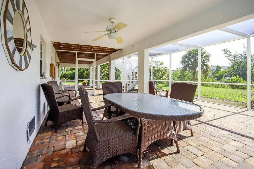 3366 Barra Circle Sanibel FL 33957