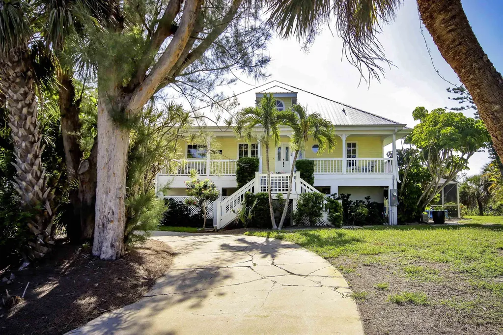 3366 Barra Circle Sanibel FL 33957