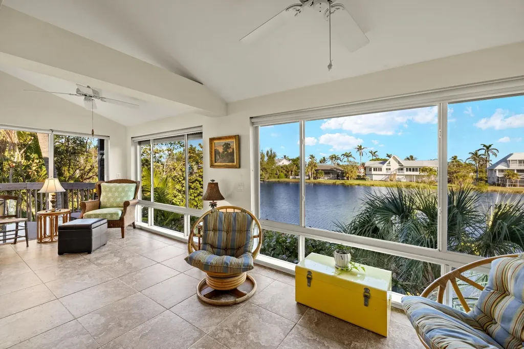 1440 Sandpiper Circle Sanibel FL 33957
