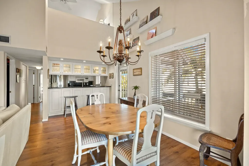 1440 Sandpiper Circle Sanibel FL 33957