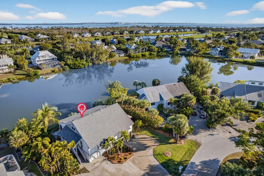 1440 Sandpiper Circle Sanibel FL 33957