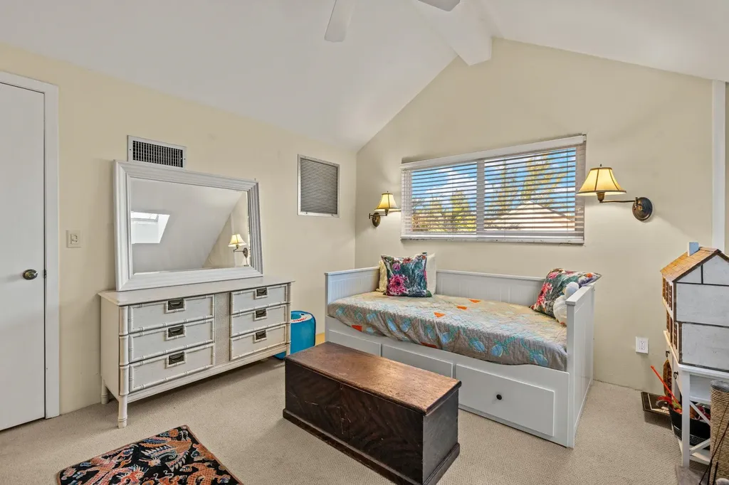 1440 Sandpiper Circle Sanibel FL 33957