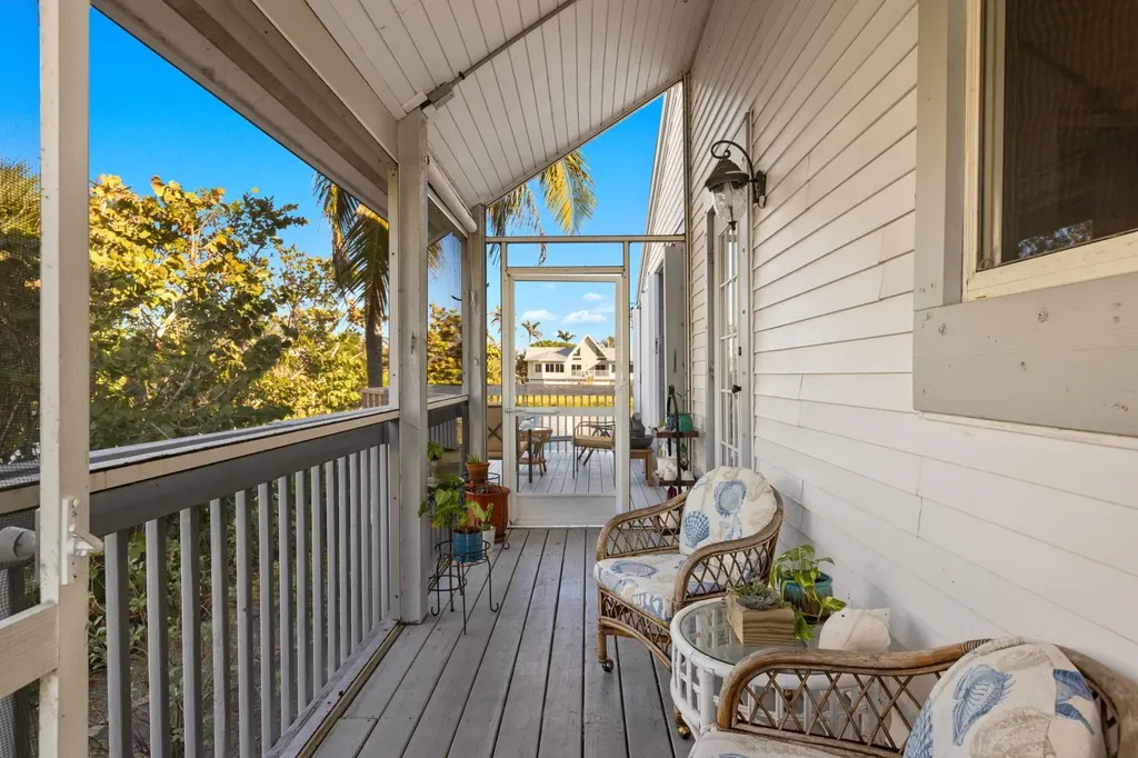 1440 Sandpiper Circle Sanibel FL 33957