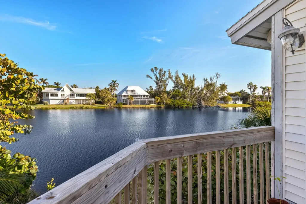 1440 Sandpiper Circle Sanibel FL 33957