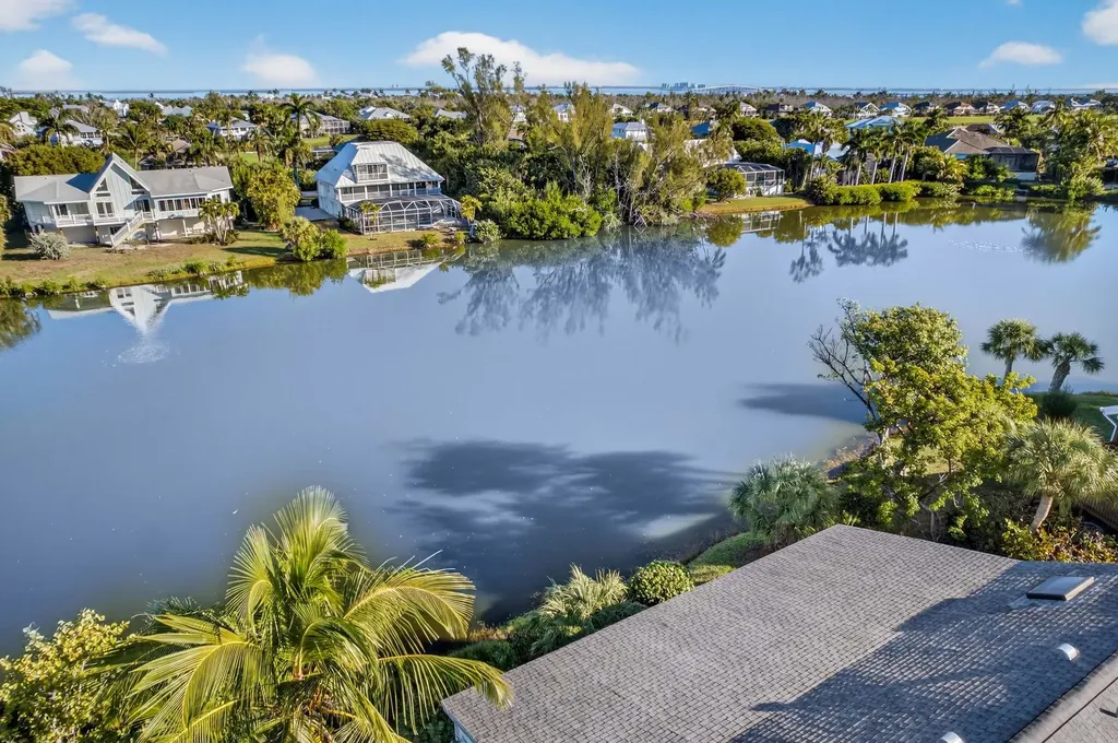 1440 Sandpiper Circle Sanibel FL 33957