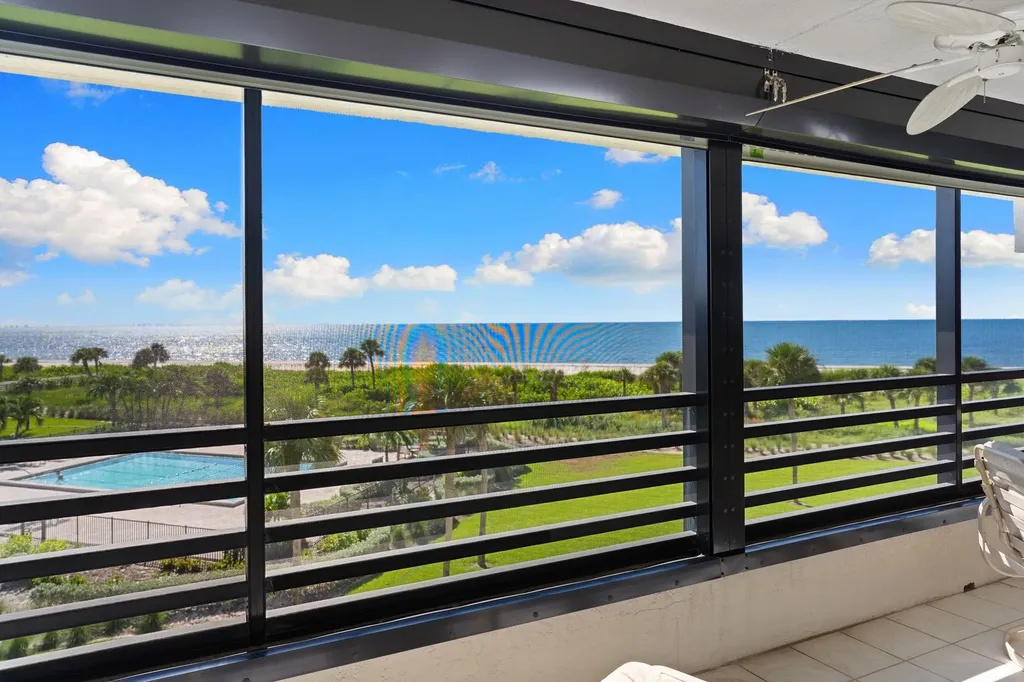 1605 Middle Gulf Drive Sanibel FL 33957