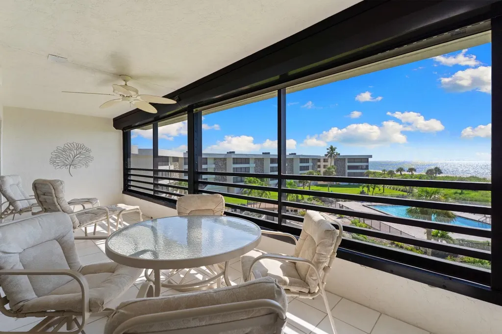 1605 Middle Gulf Drive Sanibel FL 33957