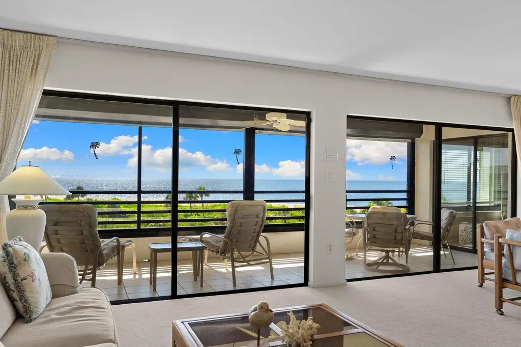 1605 Middle Gulf Drive Sanibel FL 33957