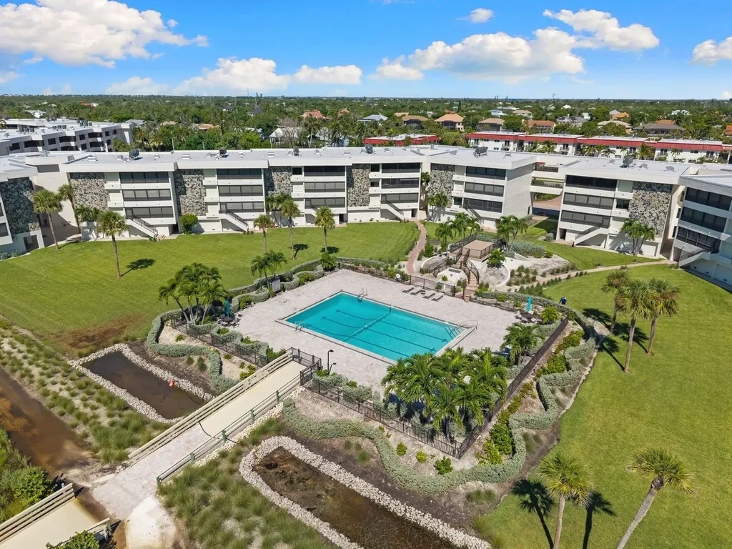 1605 Middle Gulf Drive Sanibel FL 33957