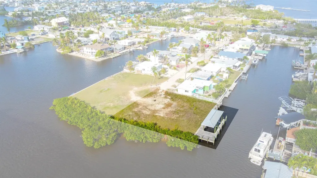 2639 Second Street Matlacha FL 33993