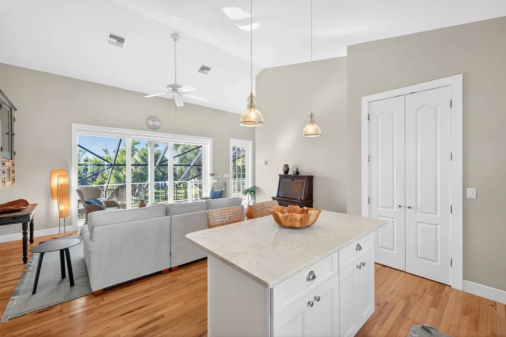 1637 Sabal Sands Road Sanibel FL 33957