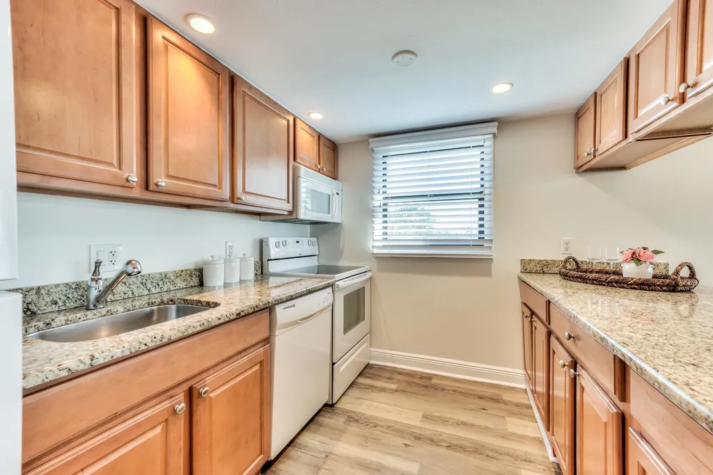 2121 Gulf Beach Villas Captiva FL 33924