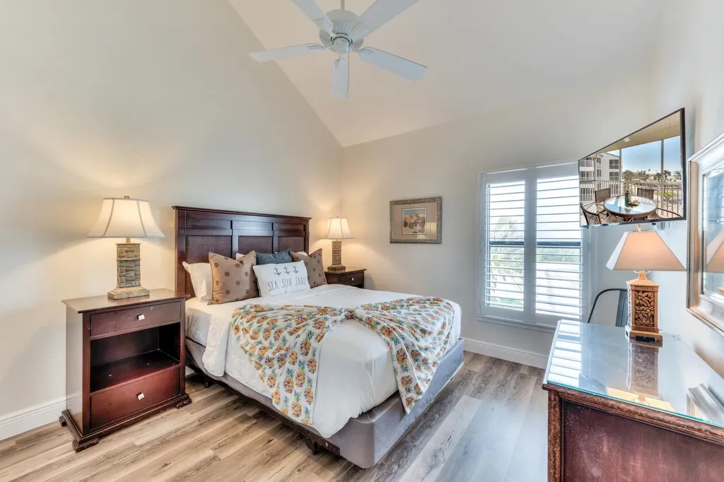 2121 Gulf Beach Villas Captiva FL 33924