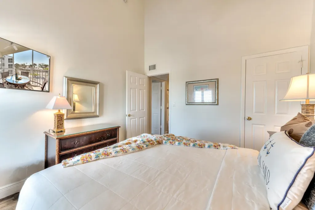 2121 Gulf Beach Villas Captiva FL 33924