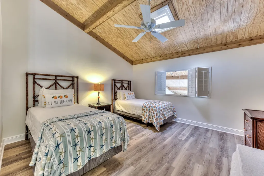 2121 Gulf Beach Villas Captiva FL 33924