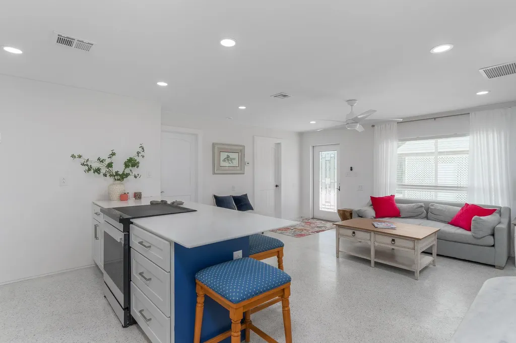 450 Birdsong Place Sanibel FL 33957