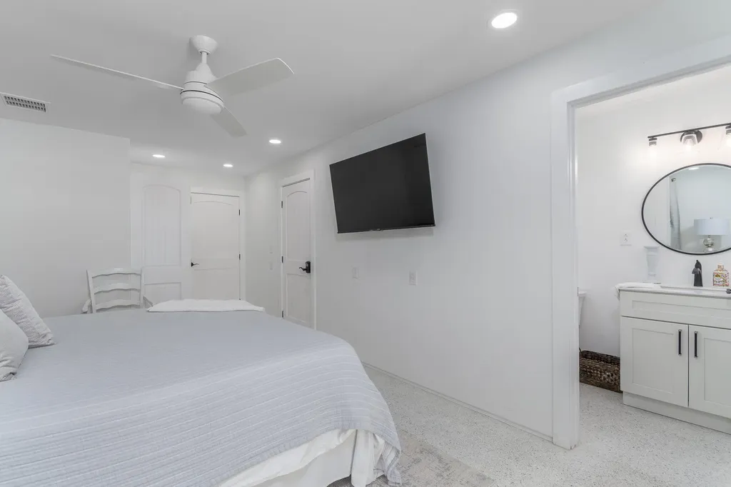 450 Birdsong Place Sanibel FL 33957