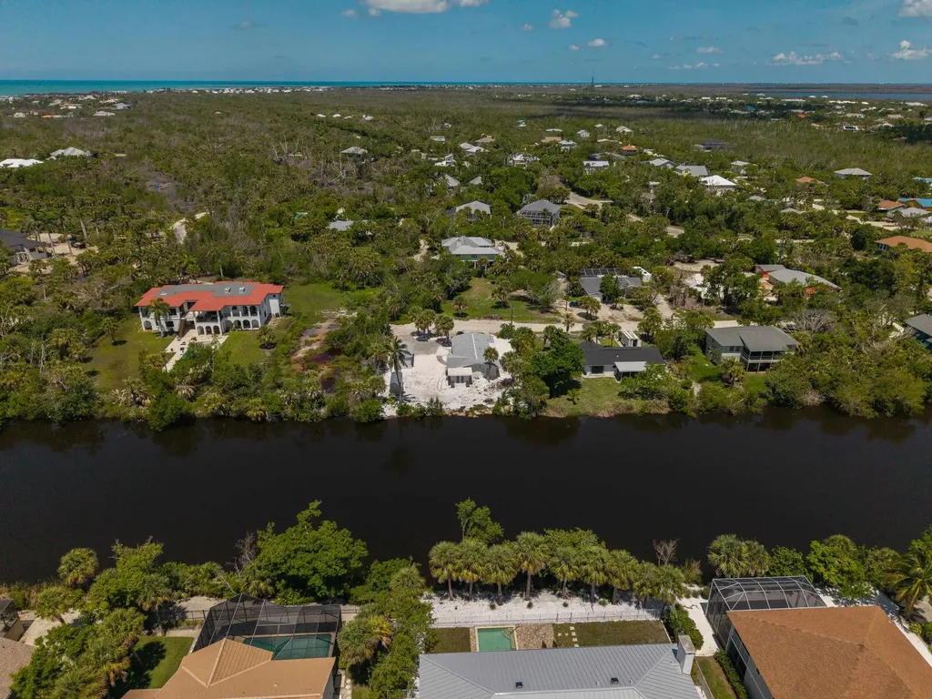 450 Birdsong Place Sanibel FL 33957