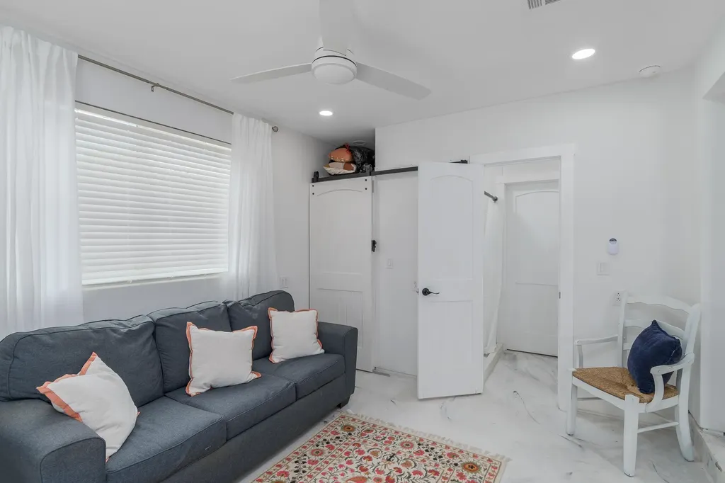 450 Birdsong Place Sanibel FL 33957