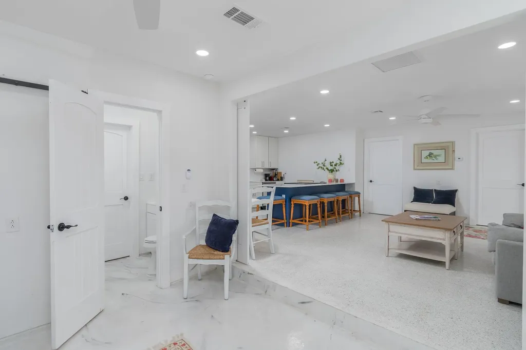 450 Birdsong Place Sanibel FL 33957