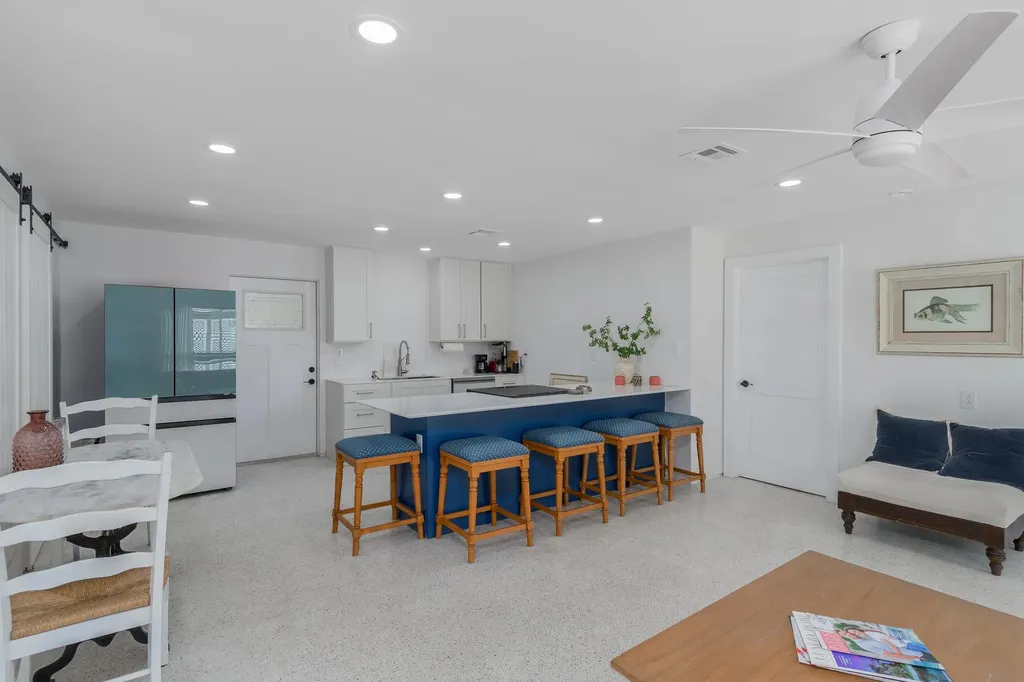 450 Birdsong Place Sanibel FL 33957