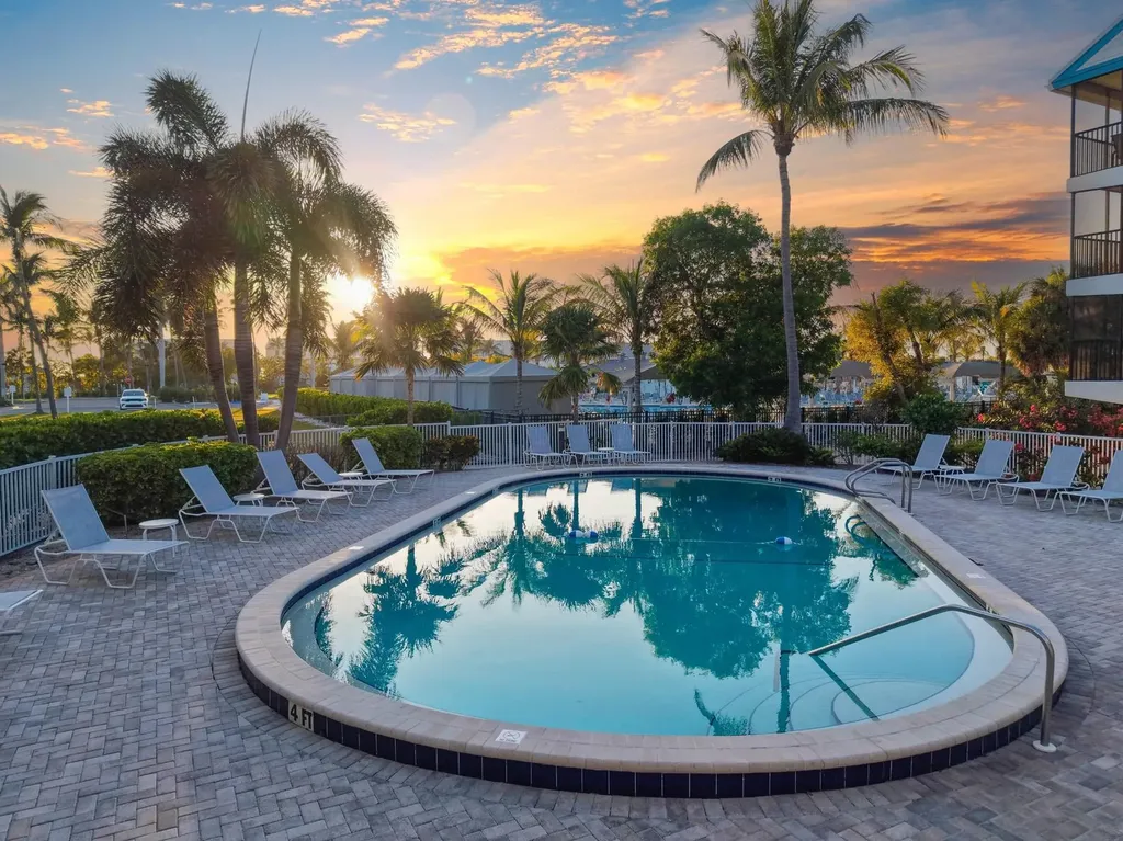 3136 Tennis Villas Captiva FL 33924