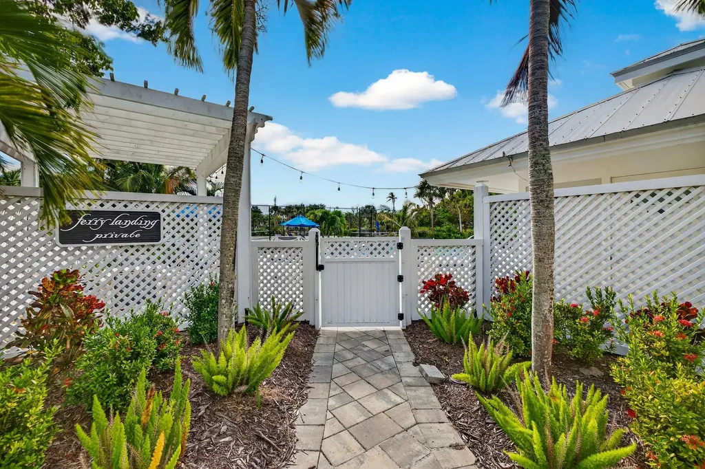 280 Ferry Landing Drive Sanibel FL 33957