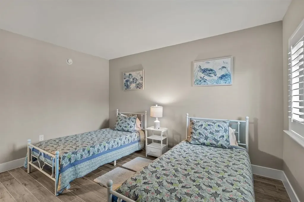 979 E Gulf Drive Sanibel FL 33957