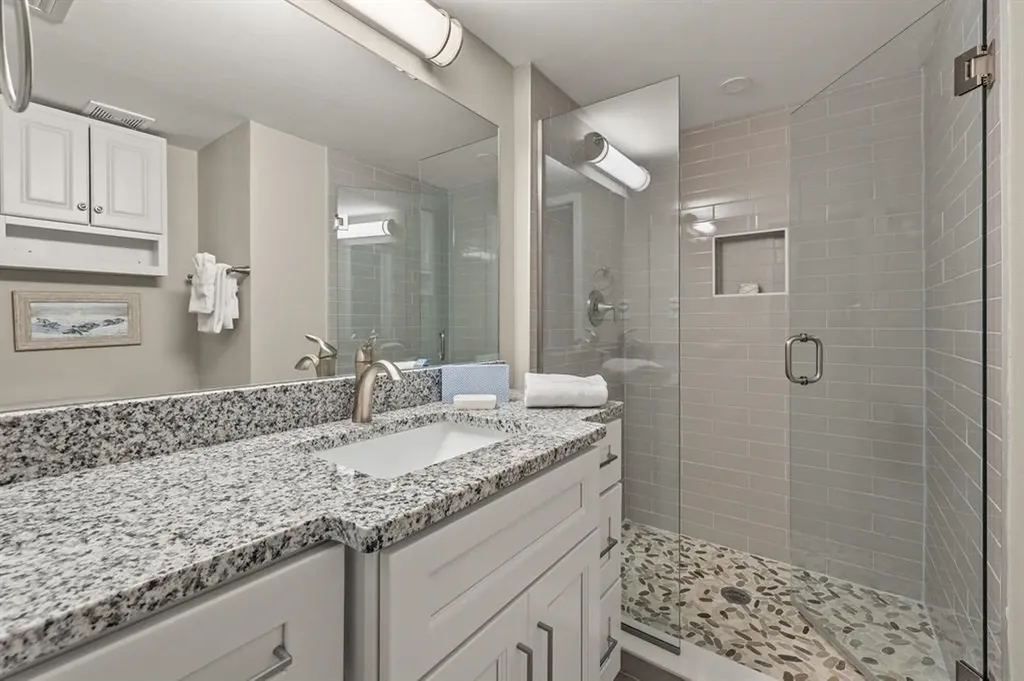 979 E Gulf Drive Sanibel FL 33957