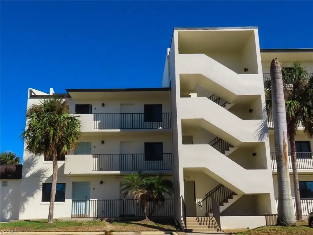 979 E Gulf Drive Sanibel FL 33957