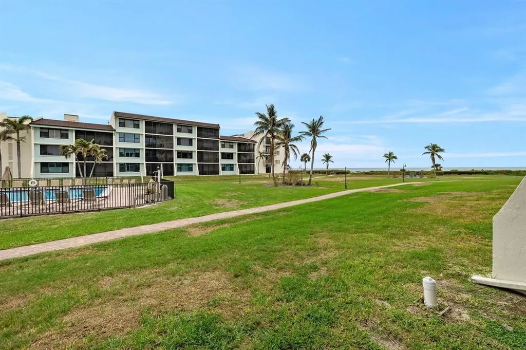 979 E Gulf Drive Sanibel FL 33957