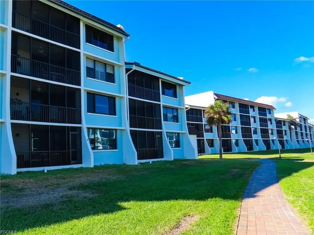 979 E Gulf Drive Sanibel FL 33957