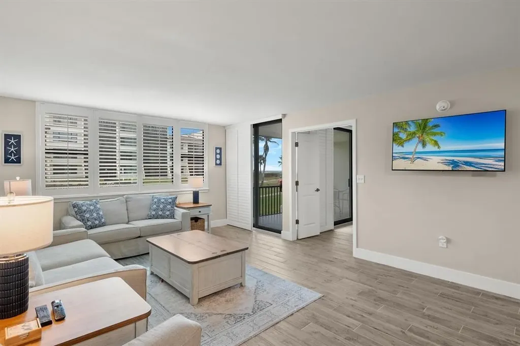 979 E Gulf Drive Sanibel FL 33957