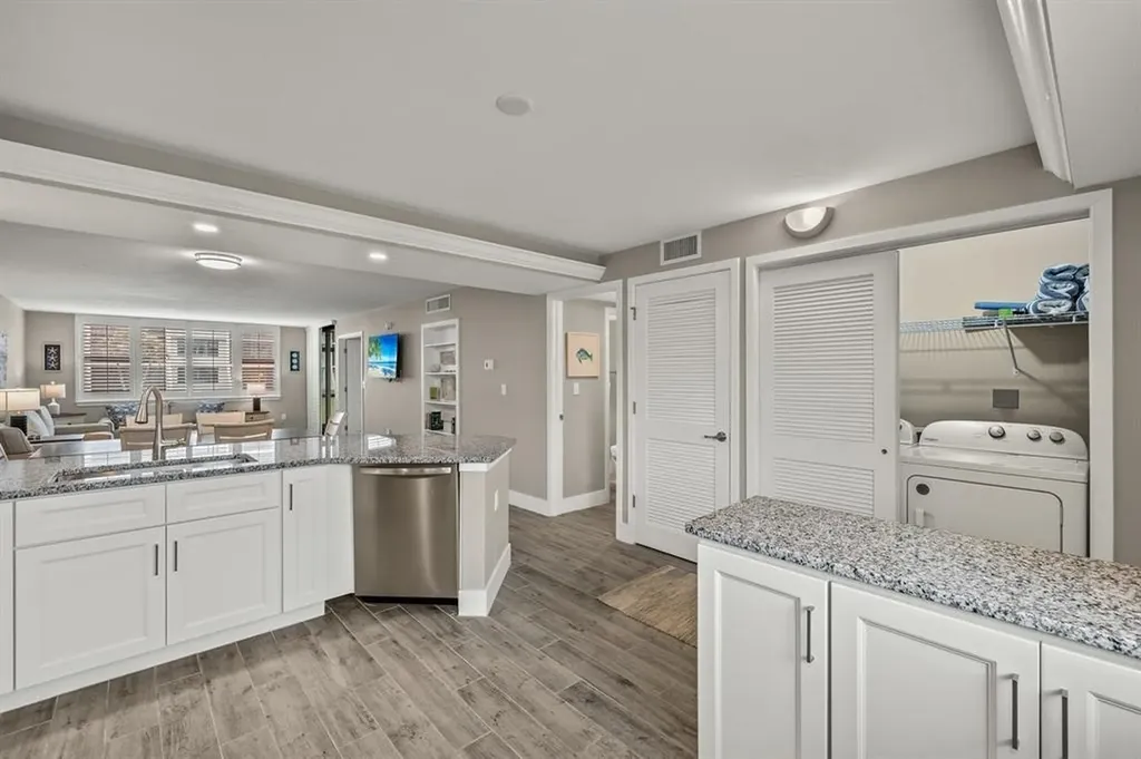 979 E Gulf Drive Sanibel FL 33957