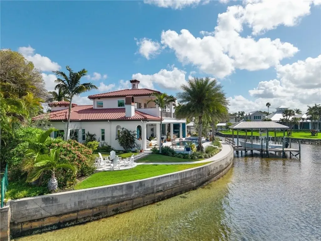 911 Aqua Lane Fort Myers FL 33919