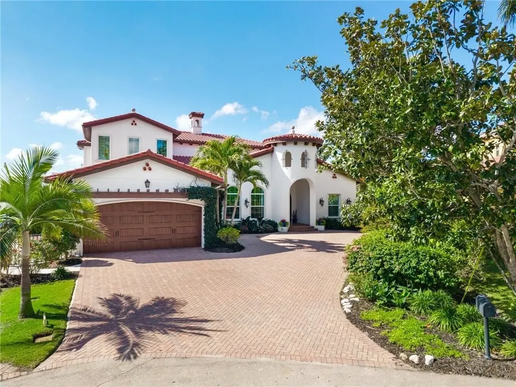 911 Aqua Lane Fort Myers FL 33919