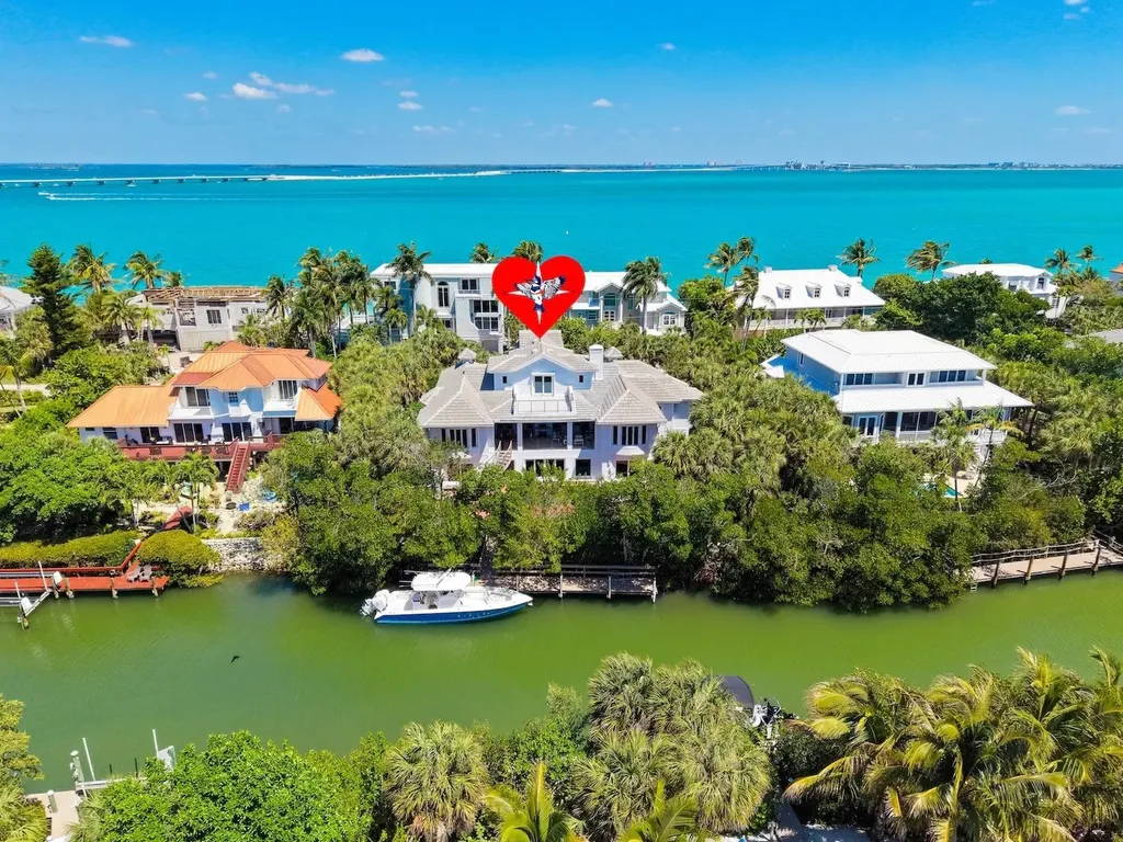 545 Lighthouse Way Sanibel FL 33957