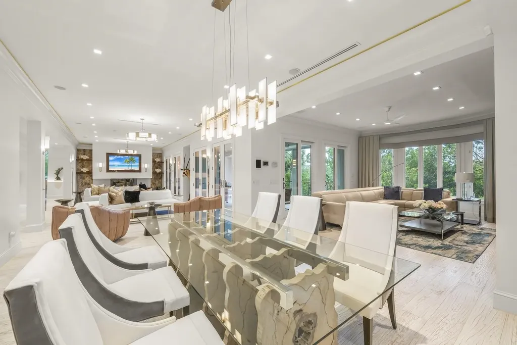 545 Lighthouse Way Sanibel FL 33957