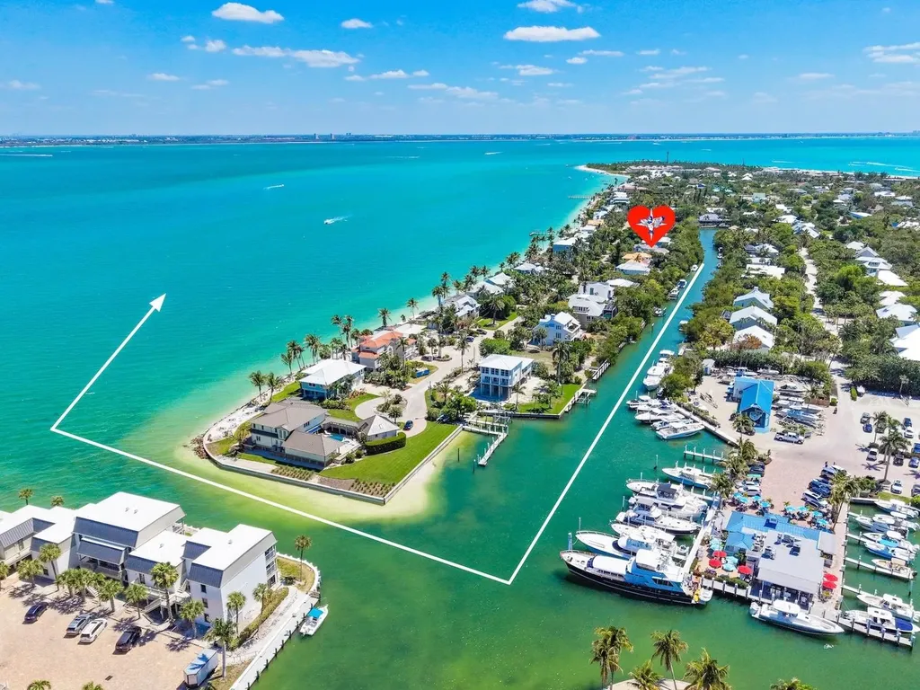 545 Lighthouse Way Sanibel FL 33957
