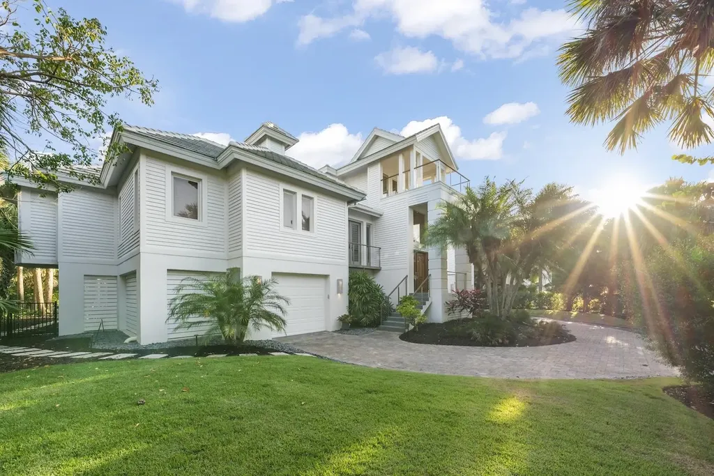 545 Lighthouse Way Sanibel FL 33957