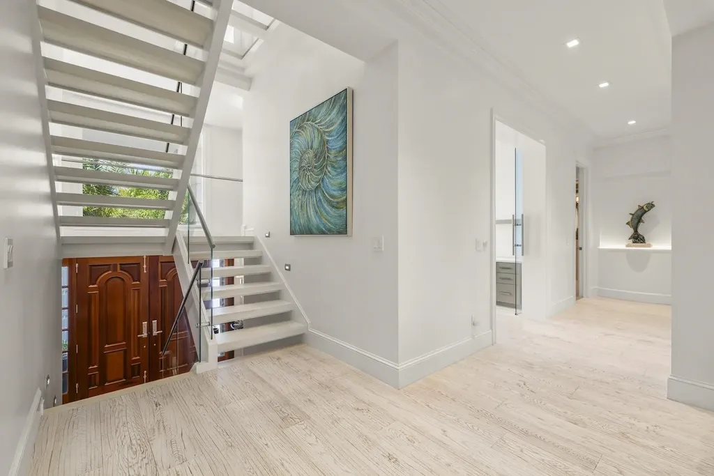 545 Lighthouse Way Sanibel FL 33957