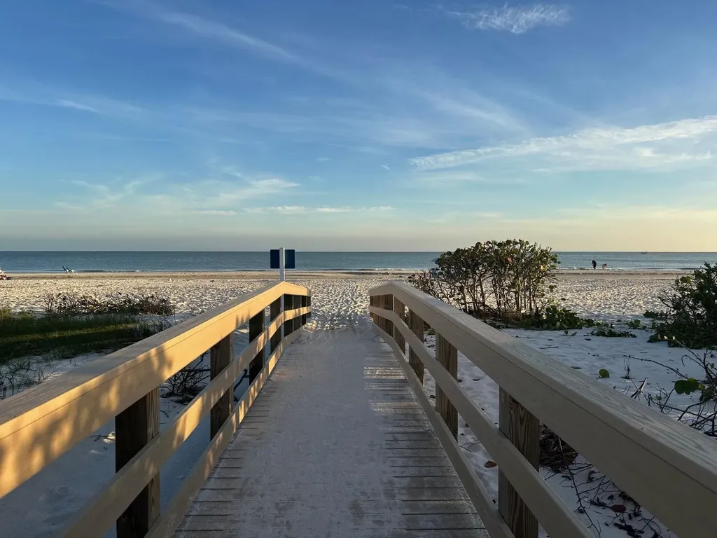 1299 Middle Gulf Drive Sanibel FL 33957