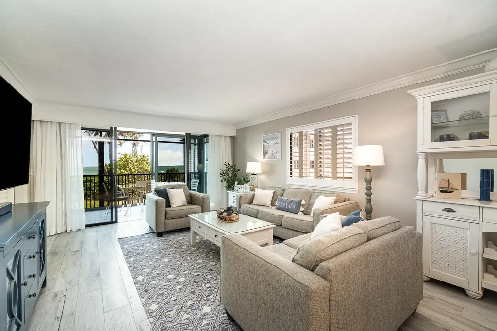 1299 Middle Gulf Drive Sanibel FL 33957