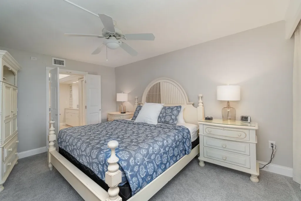 1299 Middle Gulf Drive Sanibel FL 33957
