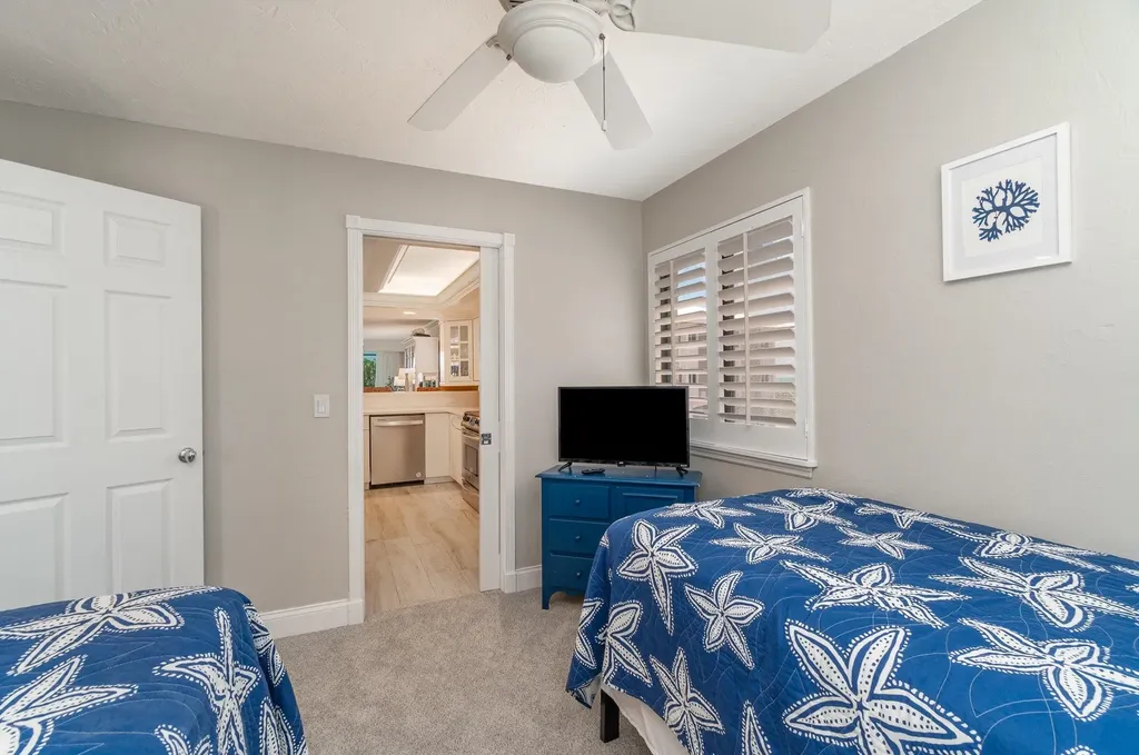 1299 Middle Gulf Drive Sanibel FL 33957