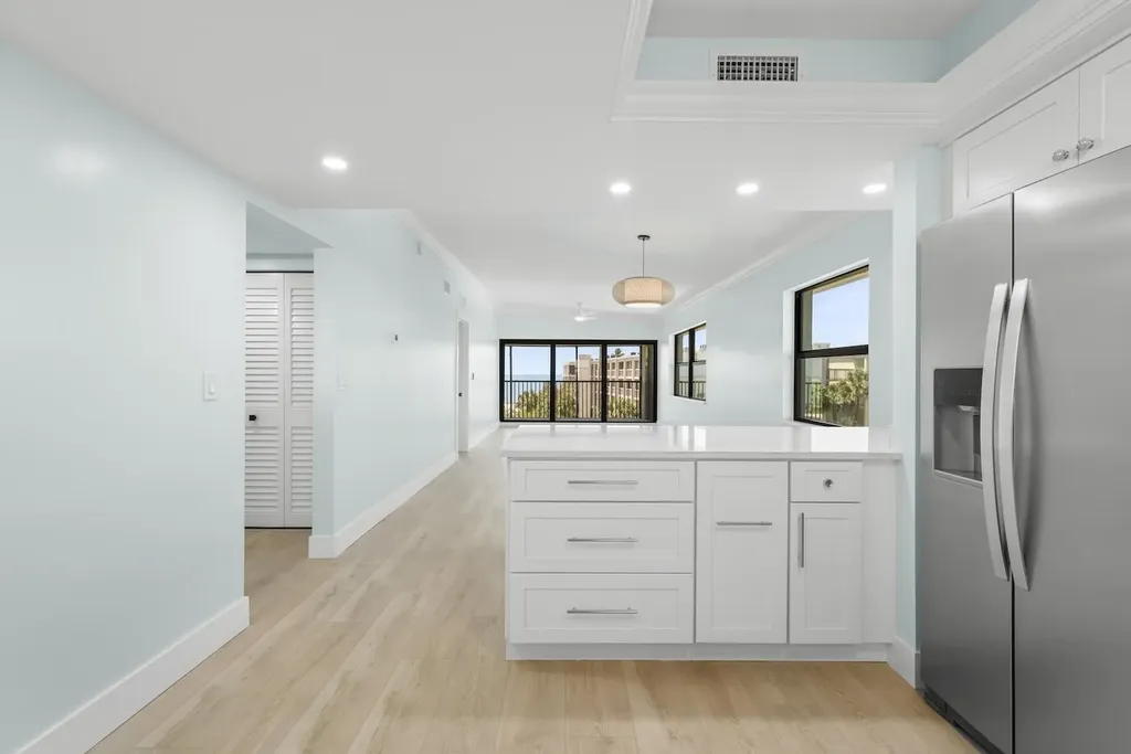 2737 W Gulf Drive Sanibel FL 33957