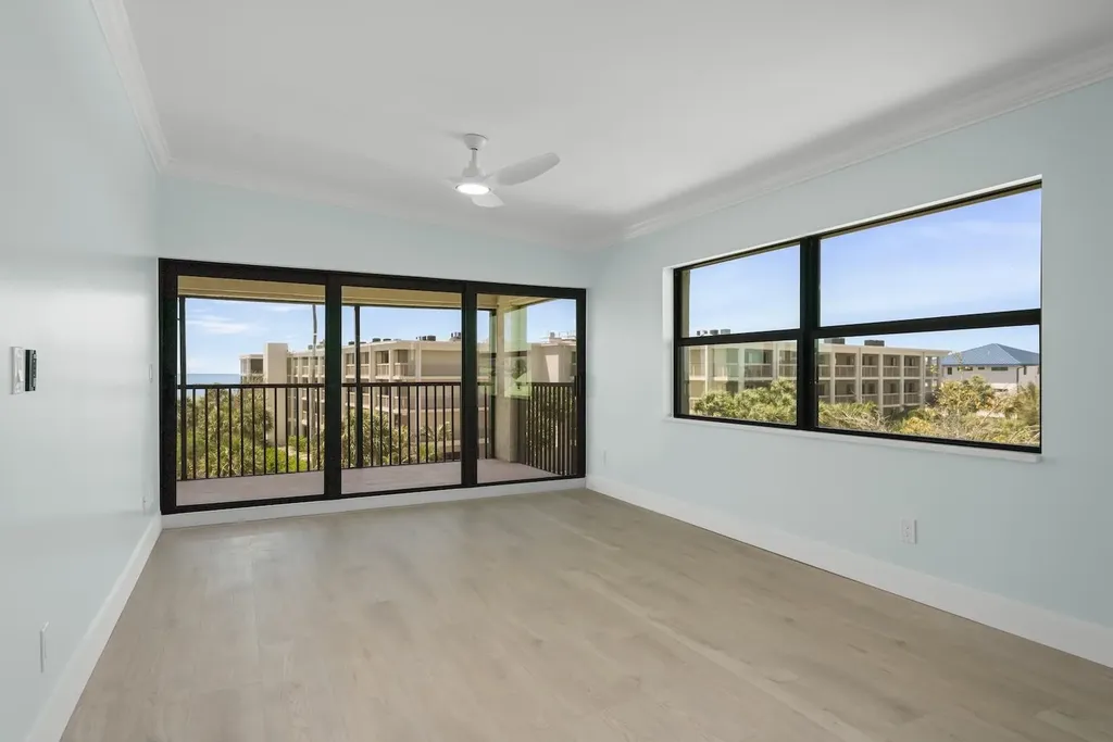 2737 W Gulf Drive Sanibel FL 33957